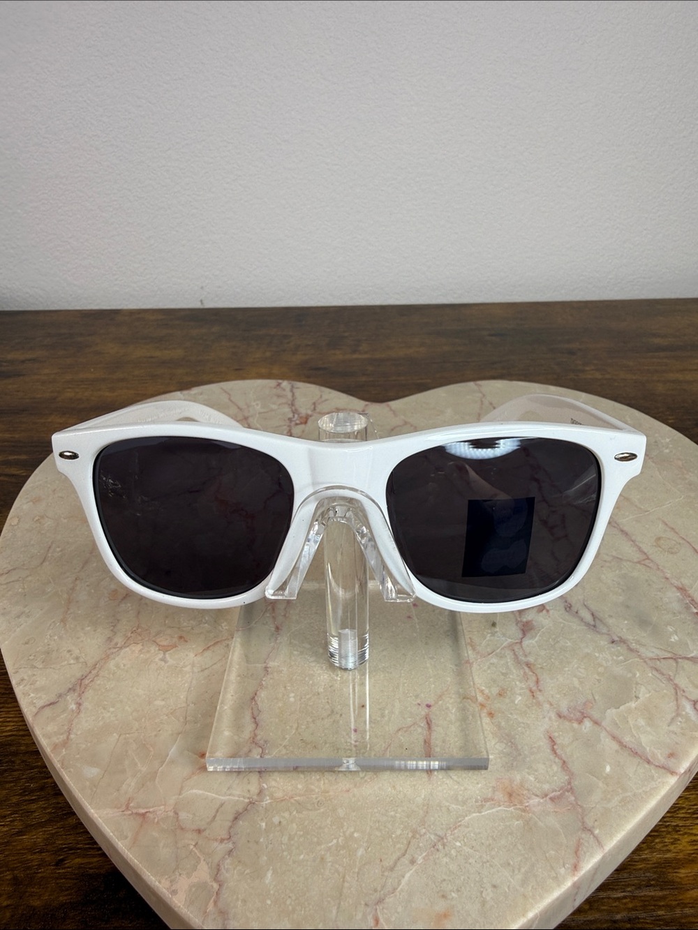 NWT White Wayfarer-Style Sunglasses